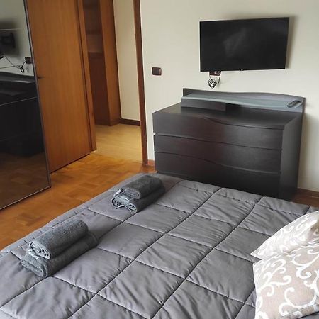 Appartamento In Zona Residenziale Surdo Exterior foto
